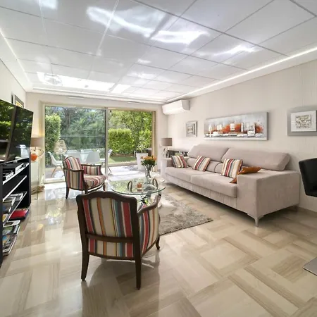 Ref 1413 - Center For Rent * 戛纳